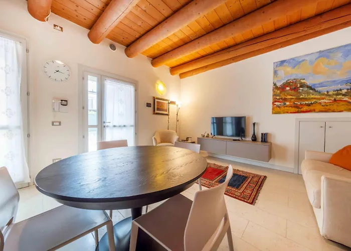 Apartmentsgarda - Borgo Garibaldi Lejlighed