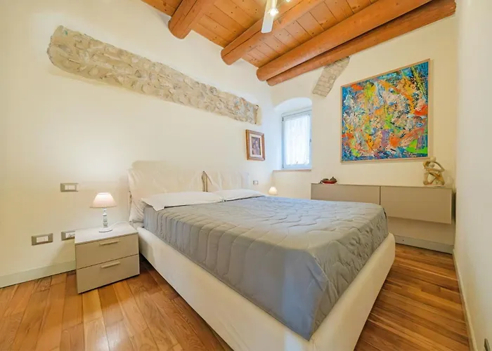 Apartmentsgarda - Borgo Garibaldi Lejlighed *