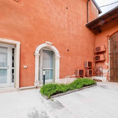 Apartmentsgarda - Borgo Garibaldi Бардоліно